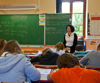 Peillon lance la réforme des métiers de professeur et d’enseignant