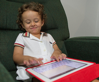 Québec : des tablettes numériques pour les enfants autistes scolarisés
